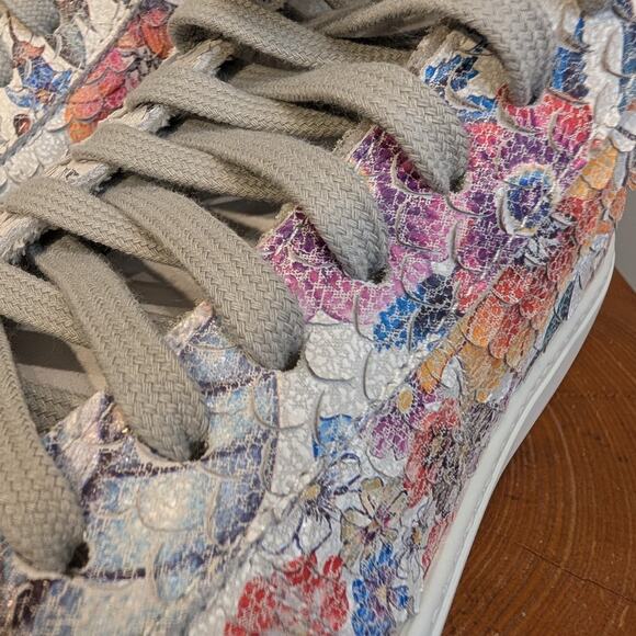 P448 High Top Sneaker RARE Snake-Embossed Floral Print Zip- Size 41/10.5 - Picture 8 of 14